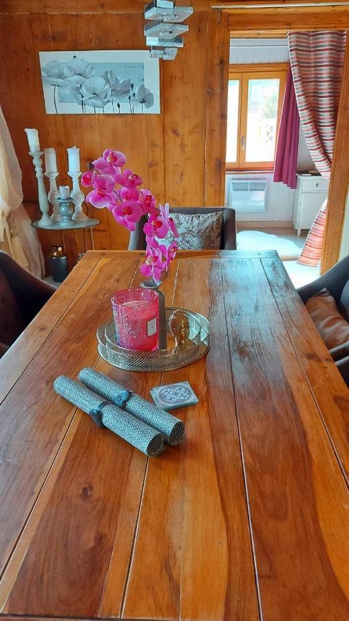 Petite Maison Sur La Colline Du Gibloux: 1Chambre,1 Salon Et Salle De Bain Prives Au Rez De Chausse, Piscine Exterieur Et Bbq , Le Chatelard  Bagian luar foto